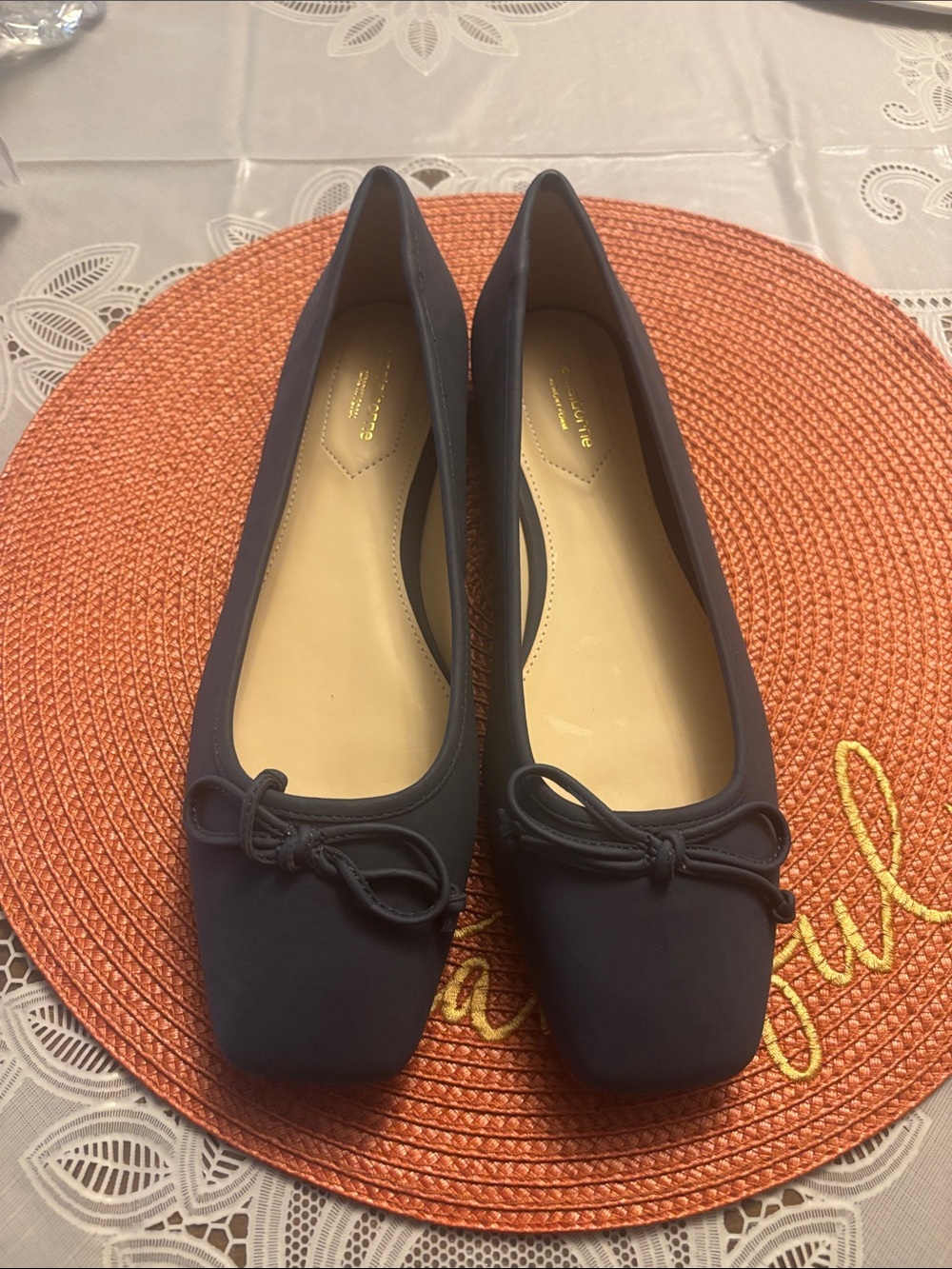 Liz Claiborne Black Square-Toe Ballet Flats